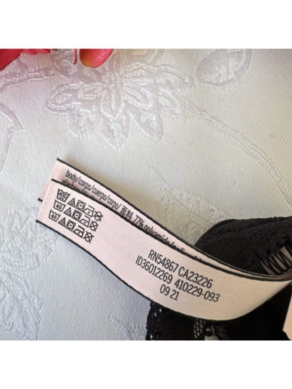 VICTORIA'S SECRET L BODY BY VICTORIA BLACK SILKY GOLD CHARM THONG PANTIES NWT - Picture 7 of 7